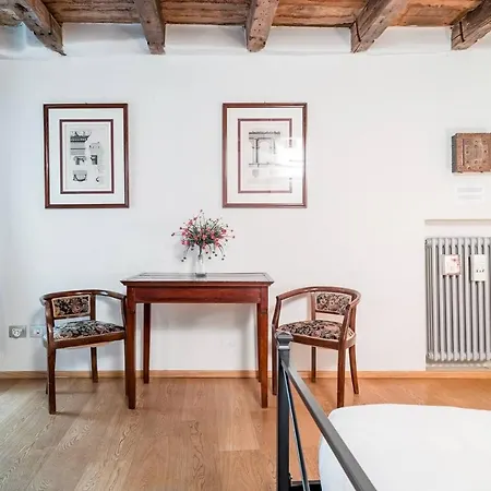 Fossalta Home, In The Heart Of The Historical Center Apartment *
