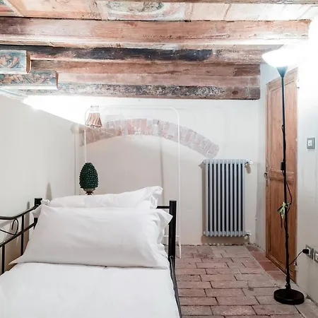 Fossalta Home, In The Heart Of The Historical Center Apartment