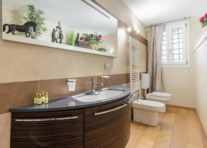 Fossalta Home, In The Heart Of The Historical Center 아파트