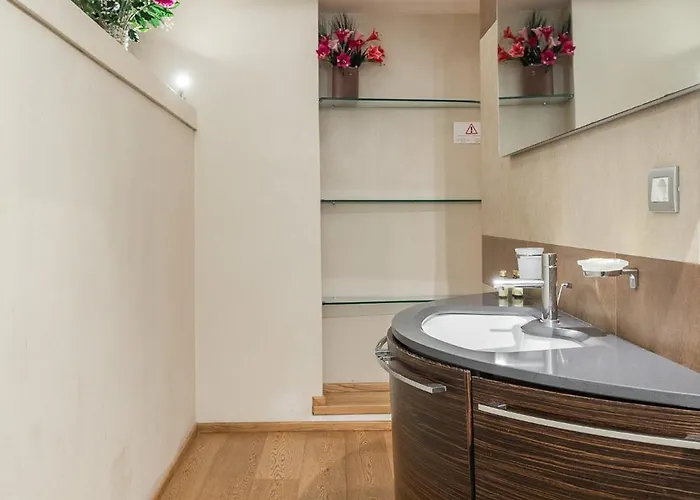 Fossalta Home, In The Heart Of The Historical Center 아파트 *